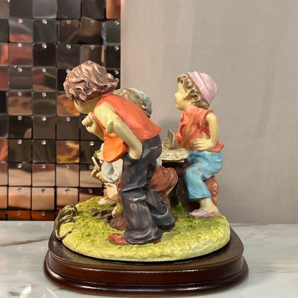 DaVinci Collection The Cheats Figurine Set Children Playing Cards - Picture 5 of 8